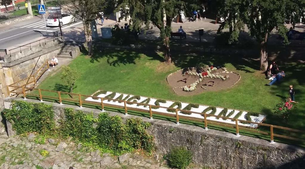 Apartamentos El Rincon Encantado Llano-Con Dış mekan fotoğraf